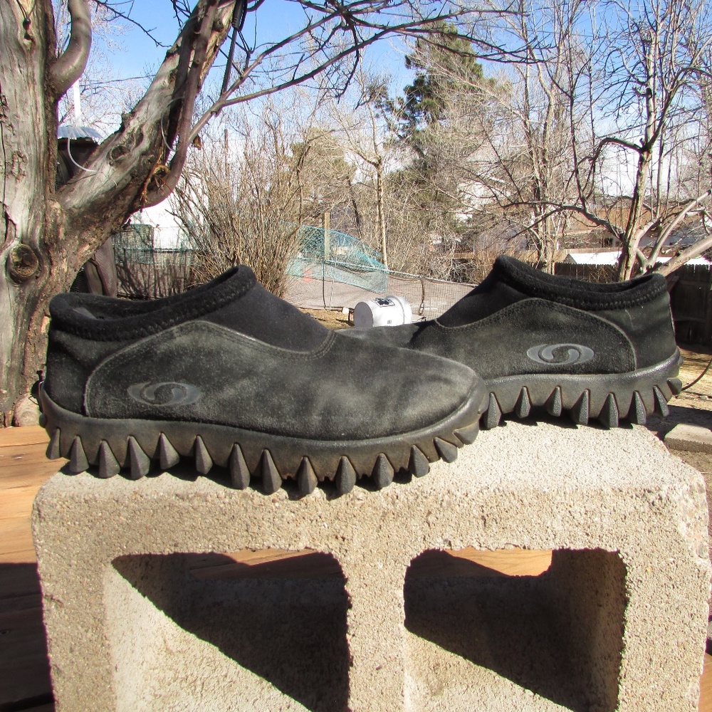 Salomon VTG Snowclog rugged Sawtooth spiked & Contagrip outsole